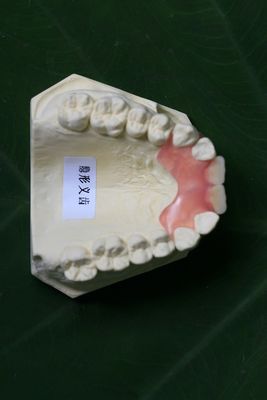 Dentadura invisible flexible