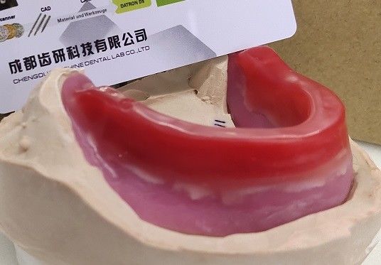 Biteblocks para la relación del mandíbula antes de la dentadura completa